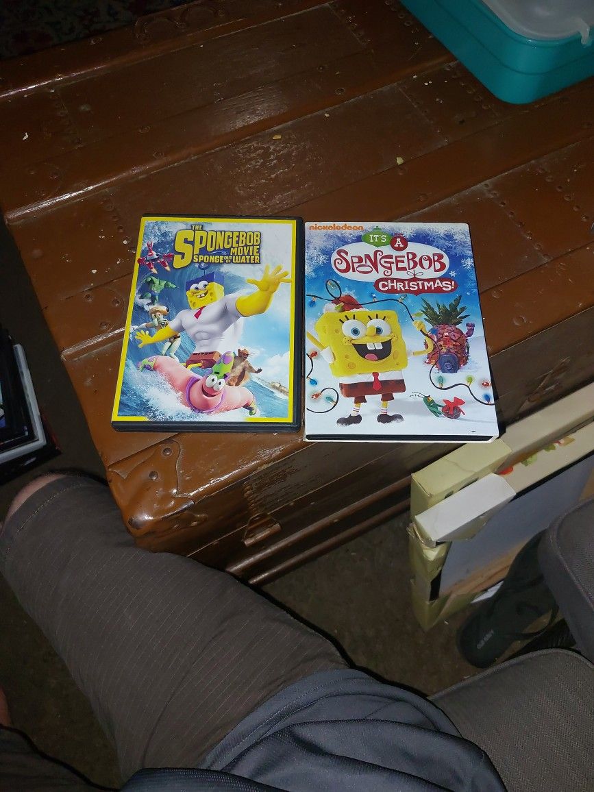 2 DVDs The Spongebob Movie Sponge Out of Water and It's a Spongebob Christmas