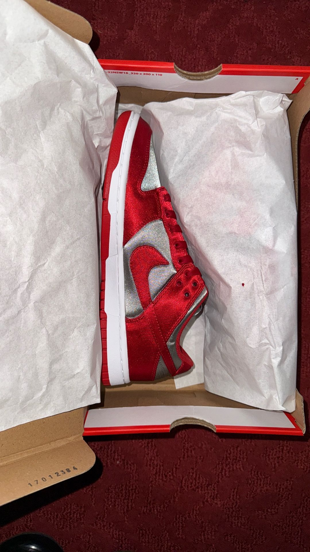 UNLV Dunk low Wmn Size 9 New 