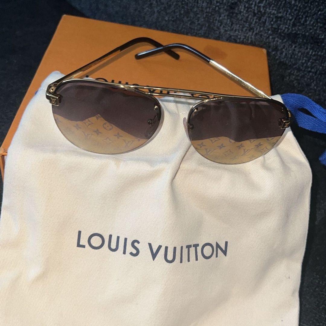 Louis Vuitton Pilot Sunglasses for Sale in Roseville, CA - OfferUp