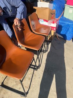 chairs x3