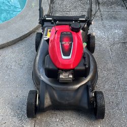 Honda HRN216 Self Propelled Mower