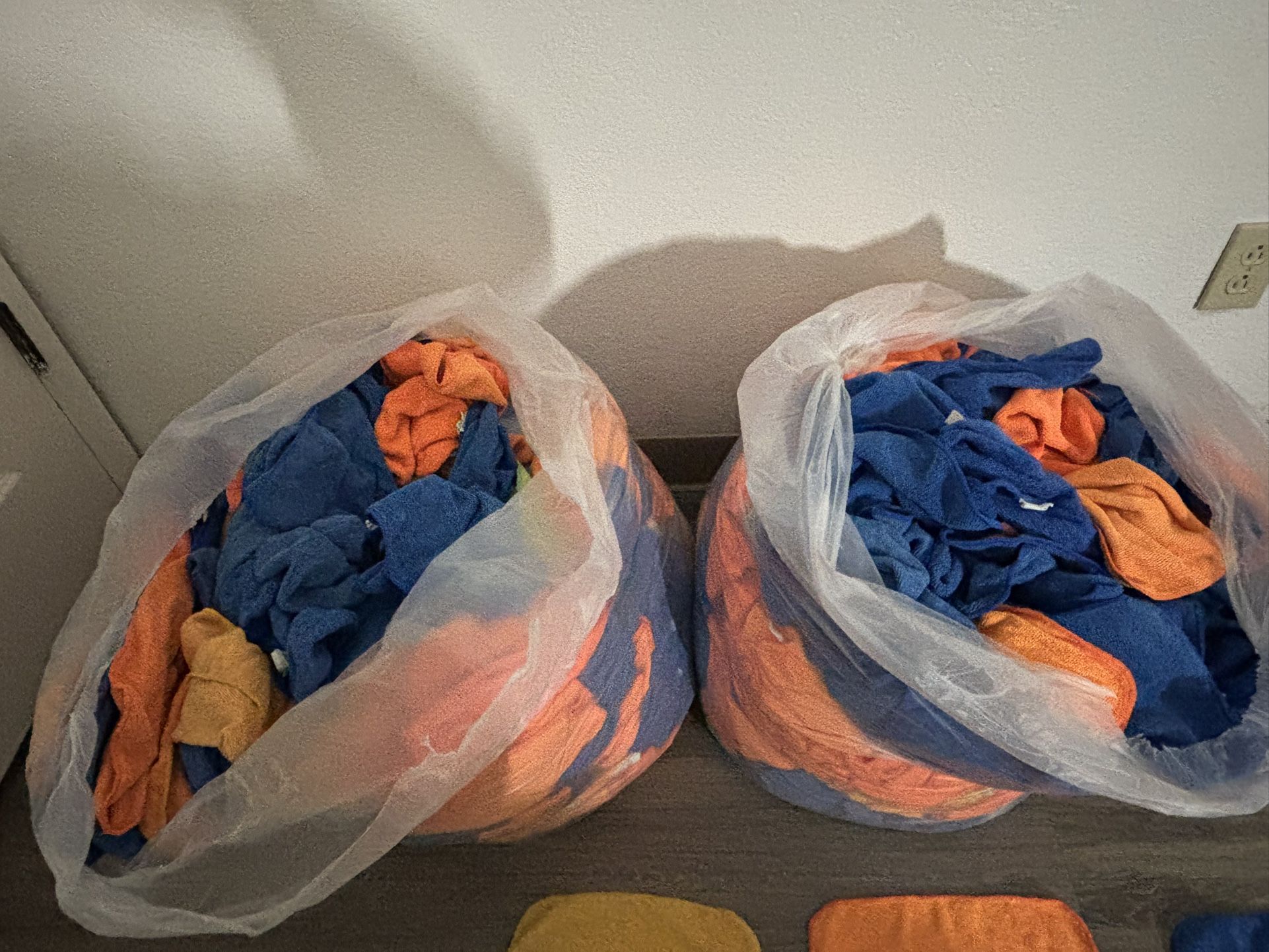 Large Bulk Set of 200+ Durable Microfiber Towel/Rags