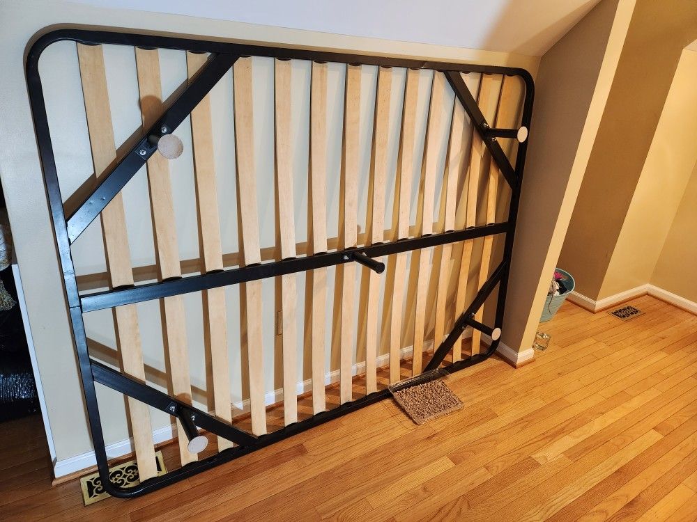 Queen Size Bed Frame With Wood Slats
