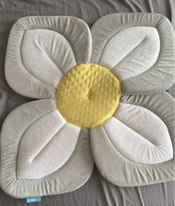 Baby Bath Flower Pad