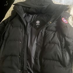 Canada Goose M