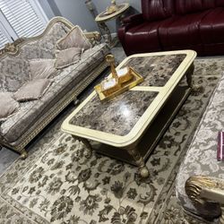 Luxury Traditional Living Room Set – Sofa, Chairs, Tables – Excellent Condition
