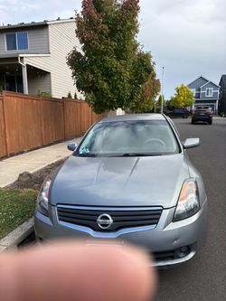 Nissan Altima Sedan Gray