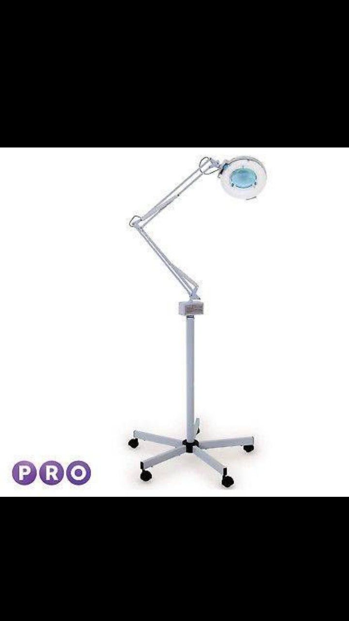 Rolling / Salon / Spa / Tattooing / Magnifying Lamp Light 5x Mag with Base..... CHECK OUT MY PAGE FOR MORE ITEMS