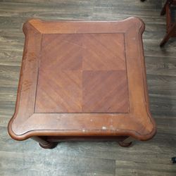 End Table/Table
