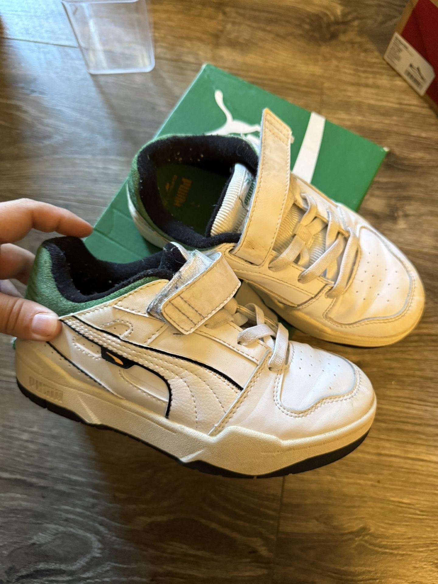 Pumas - Boys Shoes Size 2