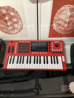 Akai Professional MPC Key 37 Production Keyboard