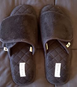 LUCKY BRAND SLIPPERS
