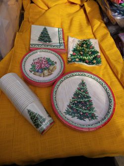 Christmas   Disposable  Plates 