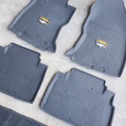 2023 Subaru Forester Wilderness Rubber Floor Mats 