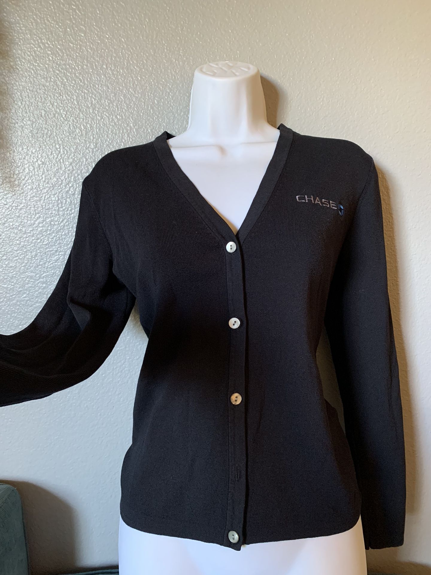 Chase bank black cardigan shirt XS