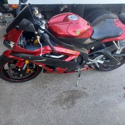 2006 Yamaha R6