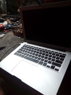 MacBook pro 🍏 apple