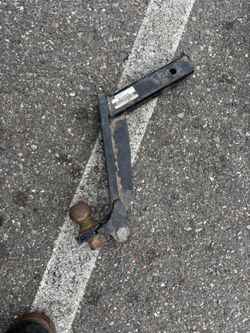 Drop Down trailer hitch receiver