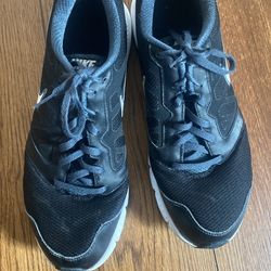 Men Nike Downshifted 6 Size 11