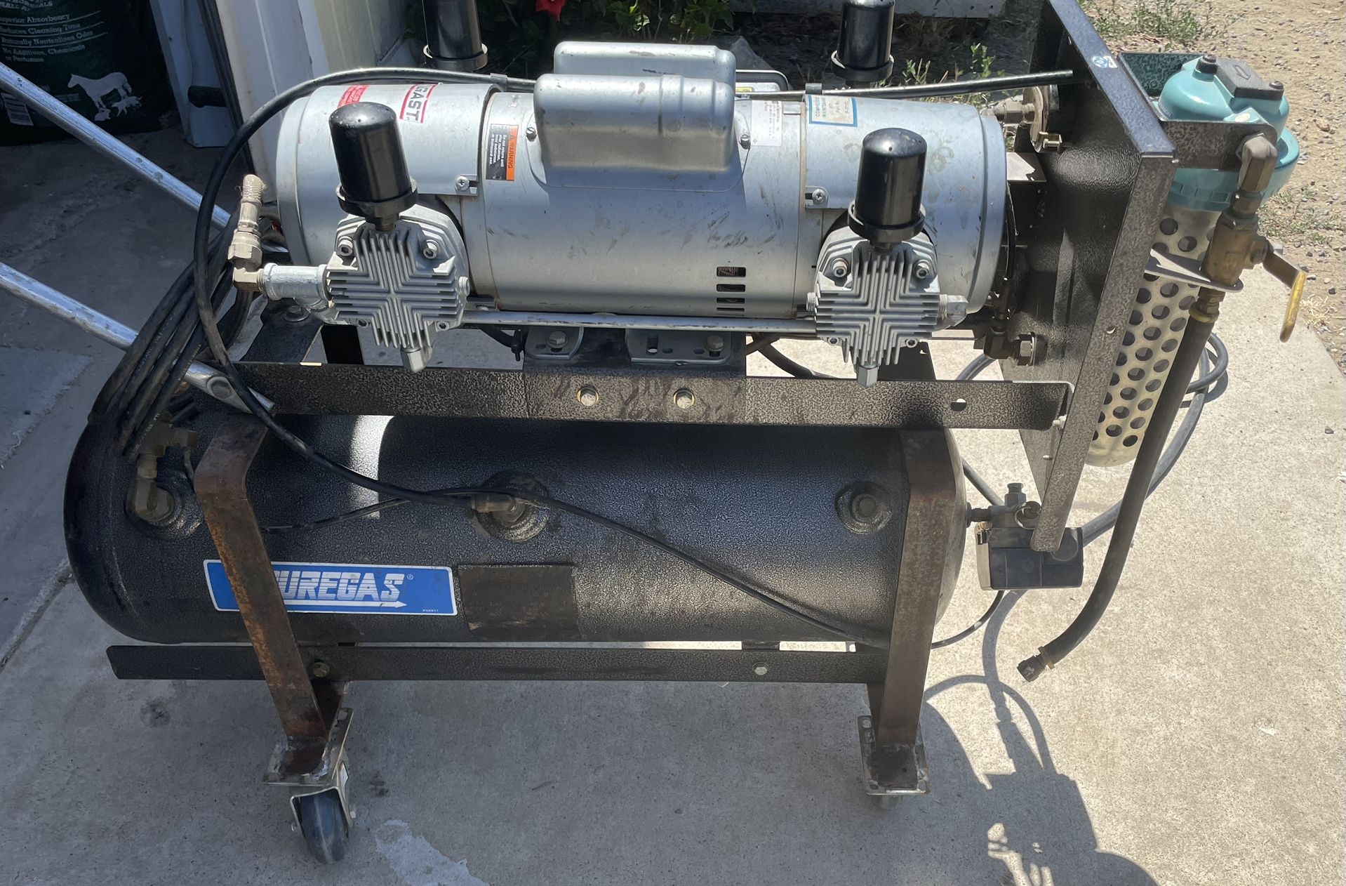 AIR COMPRESSOR PUREGAS, Wired For 220 But Can Be Converted To 110