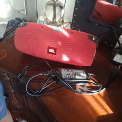 JBL BLUETOOTH SPEAKER