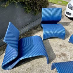 Four Kannoa Outdoor Patio Loungers