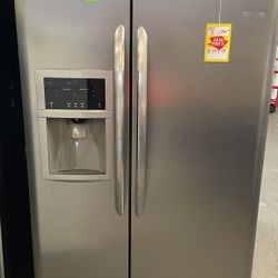 FRIGIDAIRE FGHCLF 22.6 cu. ft. Counter-Depth Side by Side Refrigerator WW