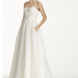 David’s Bridal Wedding Gown 