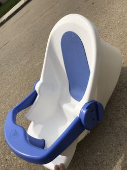 Baby tub with tub attachment arm