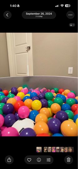 Ball pit & balls