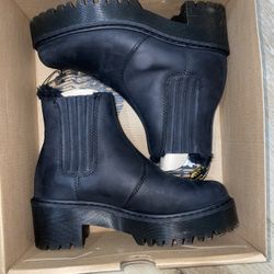 Dr Marten Boots