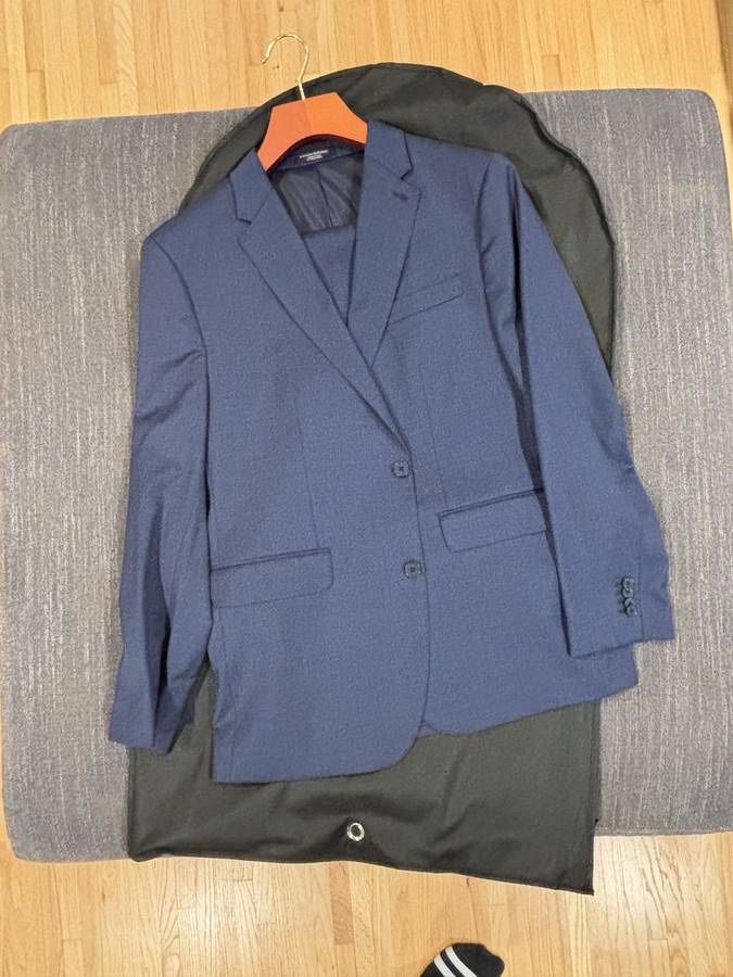 Banana Republic Suit 44R