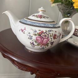 CHINA   TEAPOT
