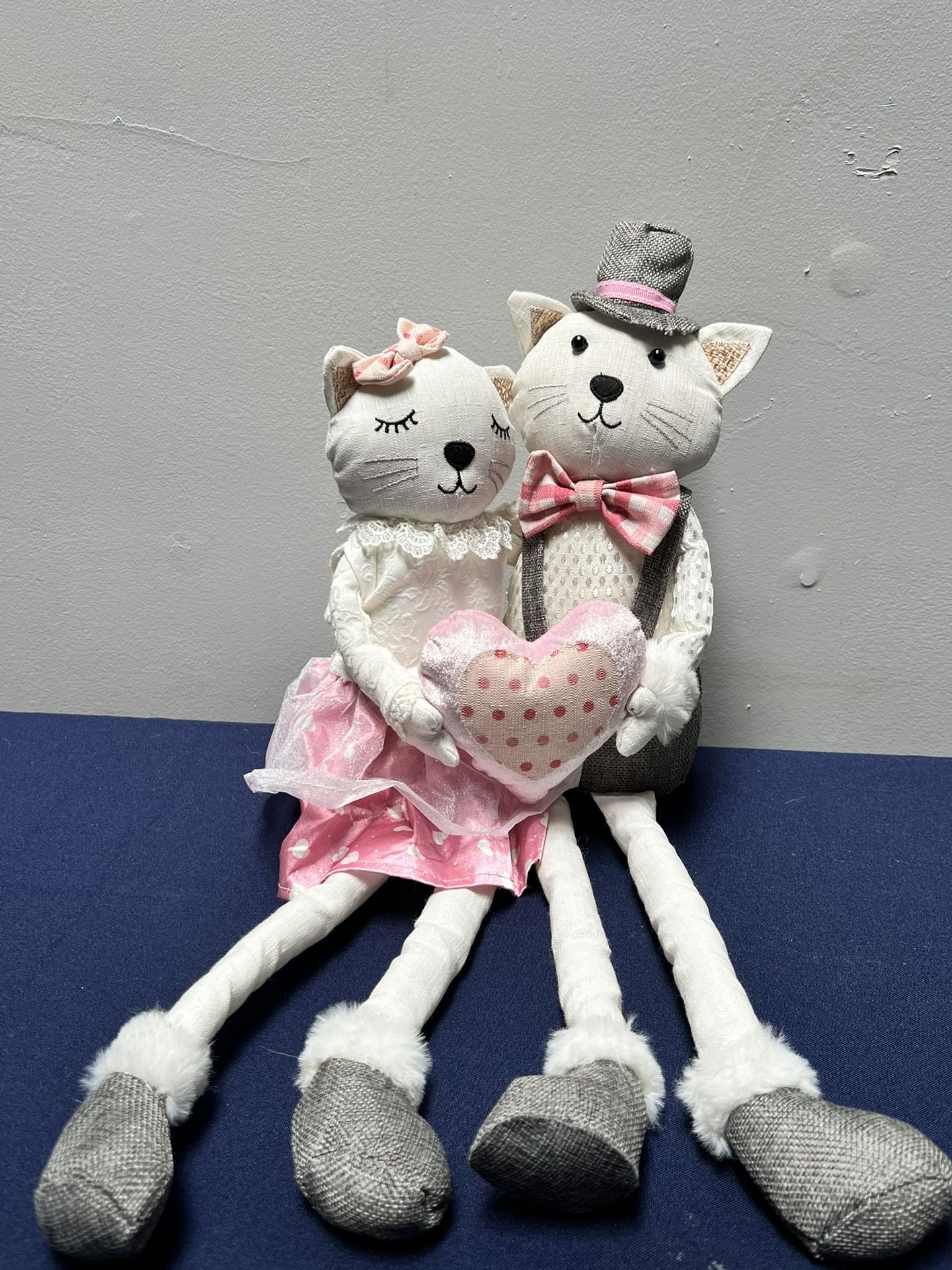 Bride and Groom Kitty