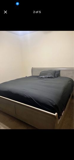 Free!!!King Size Bed With Mattress & Frame