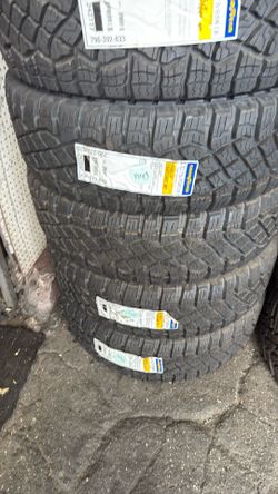 LT 275/70/18 Goodyear wrangler territory MT