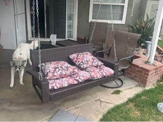 Wicker Hanging porch swing