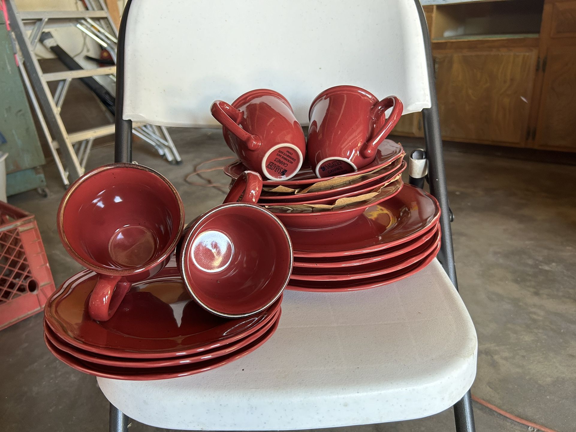 Sabatier Cannes Burgundy Stoneware