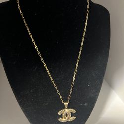 18k Solid Gold Necklace 