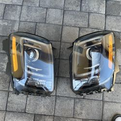 Kia Telluride Headlight 2020-2022, Kia Telluride Headlamp, OEM ORIGINAL KIA PART, $195 EACH SIDE 