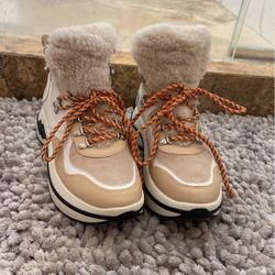 Tory Burch Hiking Boots Size 8.5 So Cute!