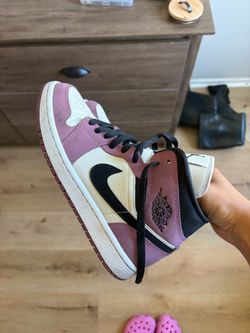 Women’s Air Jordan 1 Mid  Light Violet