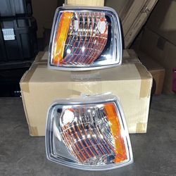 1993 to 1997 Ford Ranger Corner Headlights 