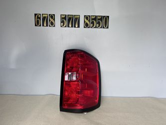 Chevrolet Silverado Taillight Tail Light Right 2016-2019 Passenger OEM