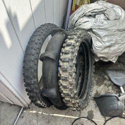 Dirt bike Tires