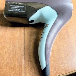 Remington  Vitamin Shine Mist Blow Drier 