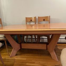 Dining Room Table And 6 Chairs 