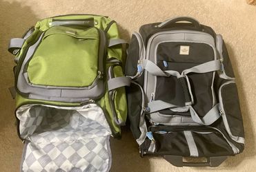 1 Bag $40 / 2 Bags $70 /Rolling Bag / Back Pack - Sharper Image