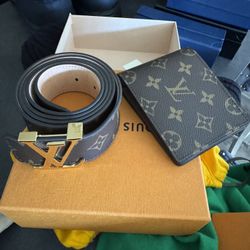 Louis Vuitton Belt / Wallet 