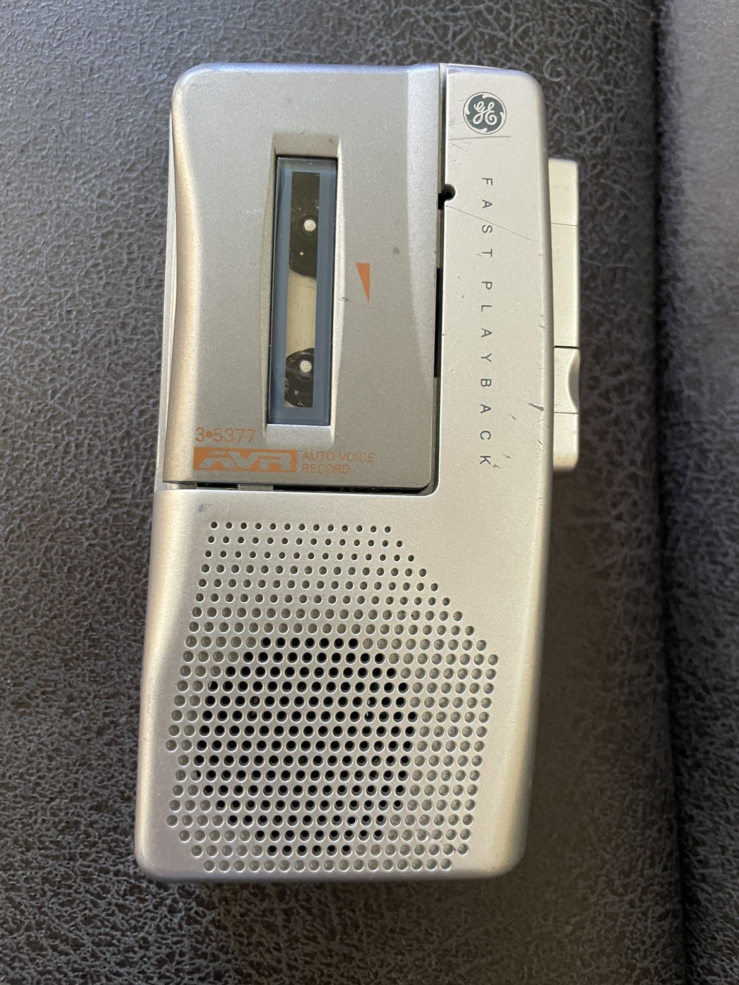 General Electric Fast playback Model 3-5377 auto voice microcassette recorder